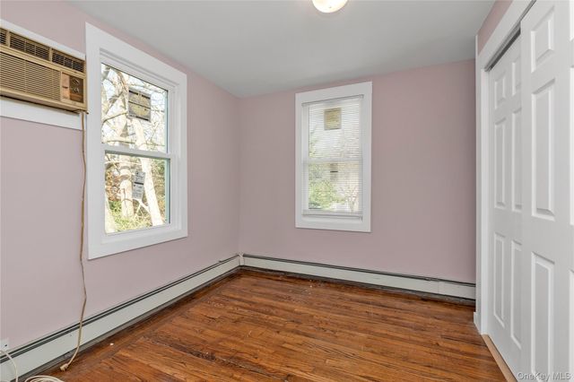 16 Fairfield Avenue, Port Washington, NY 11050