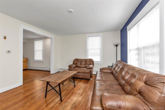 16 Fairfield Avenue, Port Washington, NY 11050