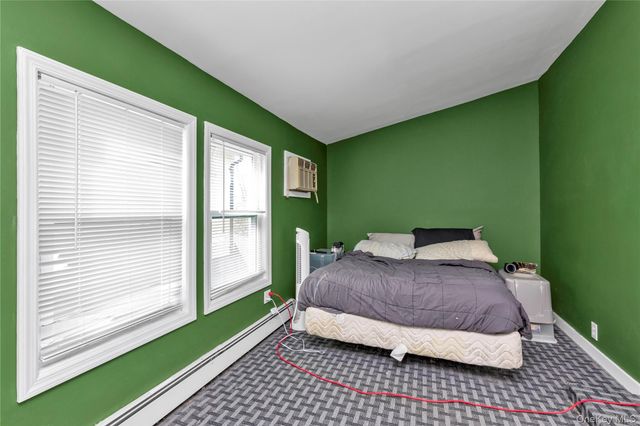 16 Fairfield Avenue, Port Washington, NY 11050