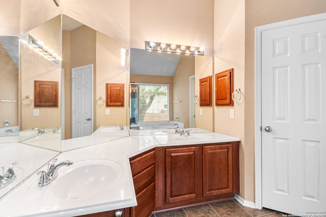 4722 Ranchers Ridge, San Antonio, TX 78251