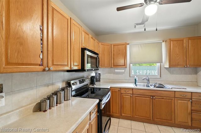 1041 Adeline Street, Highland Park, MI 48203