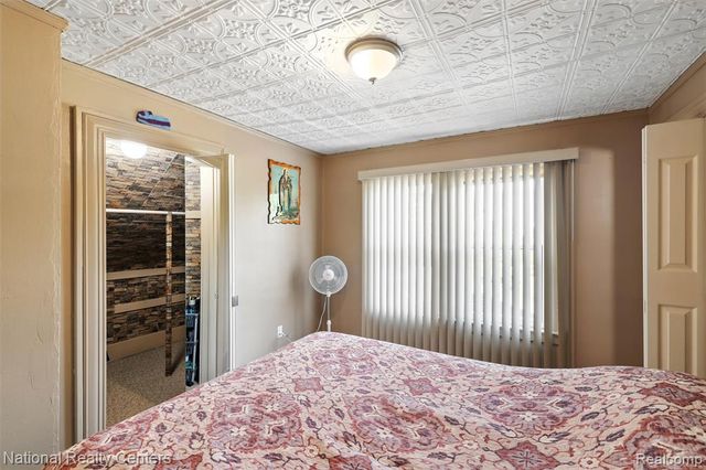 1041 Adeline Street, Highland Park, MI 48203