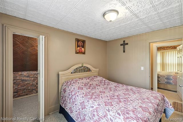 1041 Adeline Street, Highland Park, MI 48203