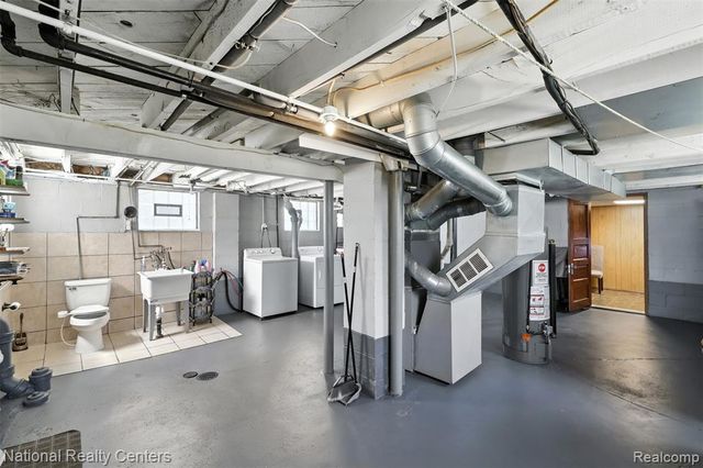 1041 Adeline Street, Highland Park, MI 48203