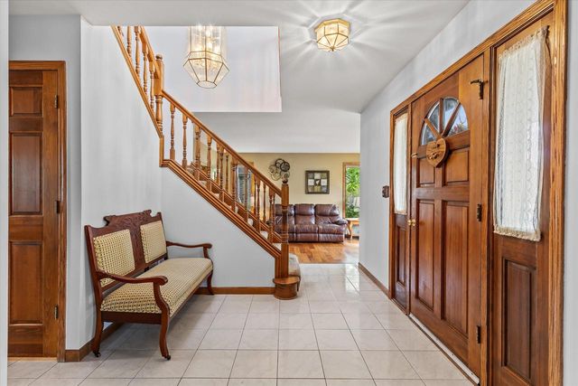 W168N5140 Stonefield ROAD, Menomonee Falls, WI 53051