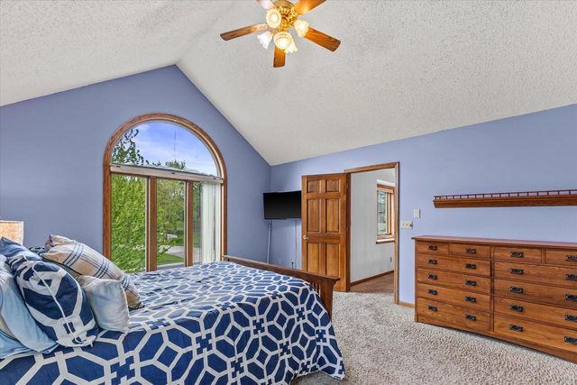 W168N5140 Stonefield ROAD, Menomonee Falls, WI 53051