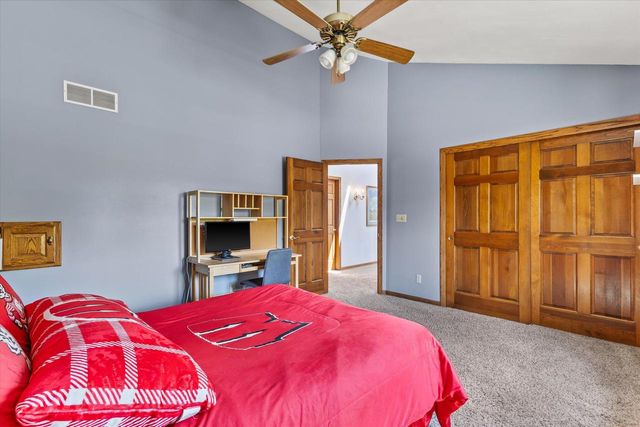 W168N5140 Stonefield ROAD, Menomonee Falls, WI 53051