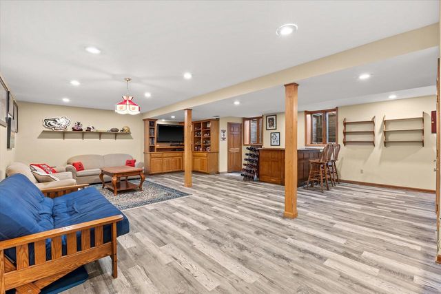 W168N5140 Stonefield ROAD, Menomonee Falls, WI 53051