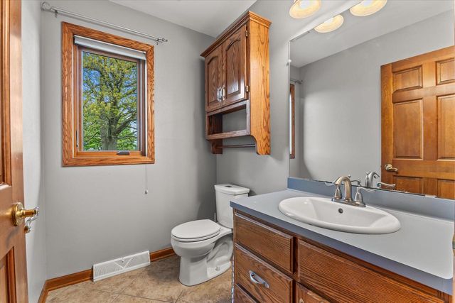 W168N5140 Stonefield ROAD, Menomonee Falls, WI 53051