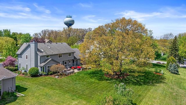 W168N5140 Stonefield ROAD, Menomonee Falls, WI 53051