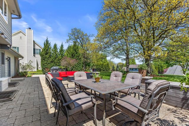 W168N5140 Stonefield ROAD, Menomonee Falls, WI 53051