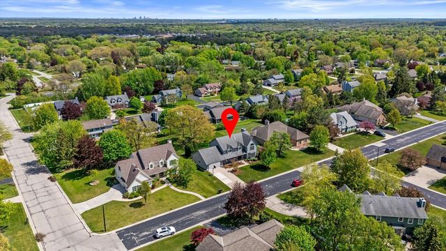 W168N5140 Stonefield ROAD, Menomonee Falls, WI 53051