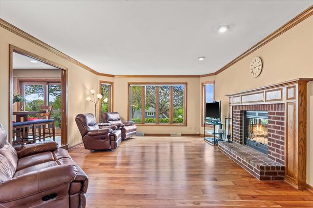W168N5140 Stonefield ROAD, Menomonee Falls, WI 53051