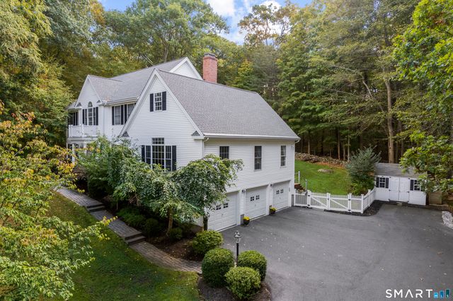 74 Farm View Road, Bethany, CT 06524