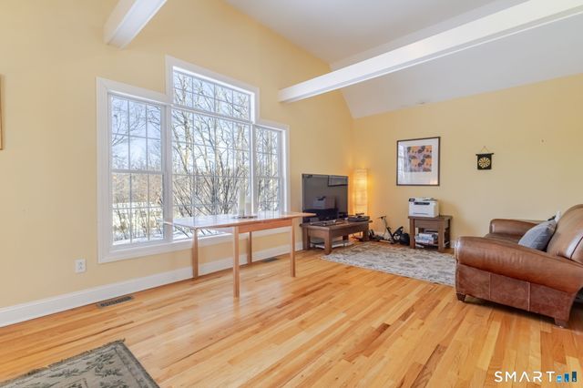 74 Farm View Road, Bethany, CT 06524