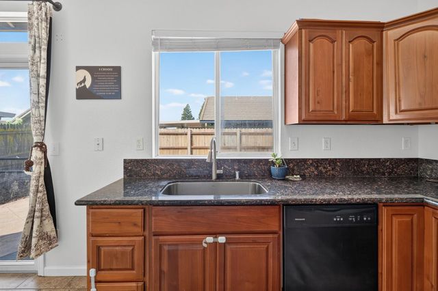 7912 Kelvedon Way, Sacramento, CA 95829
