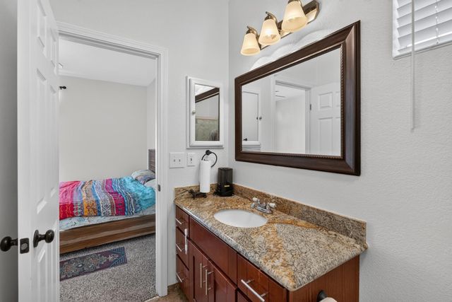 7912 Kelvedon Way, Sacramento, CA 95829