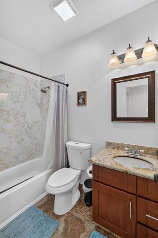 7912 Kelvedon Way, Sacramento, CA 95829