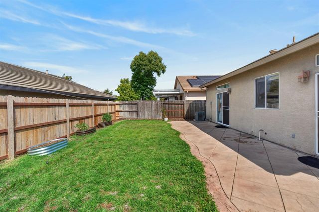 7912 Kelvedon Way, Sacramento, CA 95829