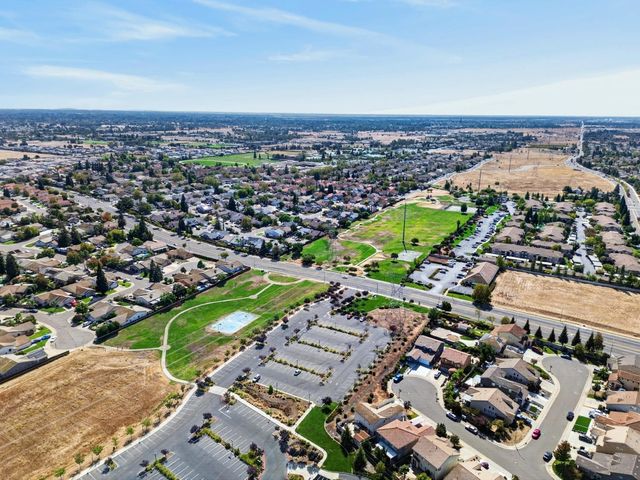 7912 Kelvedon Way, Sacramento, CA 95829