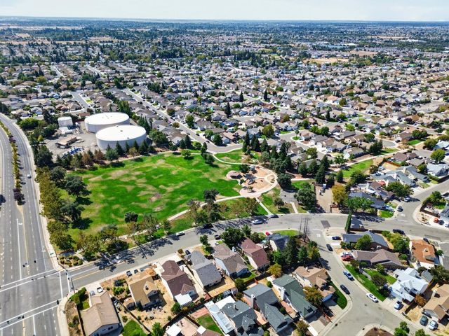 7912 Kelvedon Way, Sacramento, CA 95829