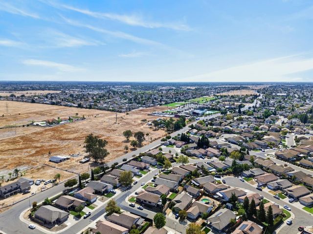 7912 Kelvedon Way, Sacramento, CA 95829