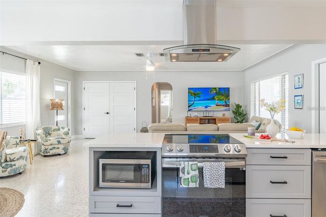 1473 DURLING DRIVE S, South Pasadena, FL 33707