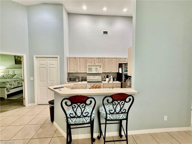 19933 Lake Vista CIR, Lehigh Acres, FL 33936