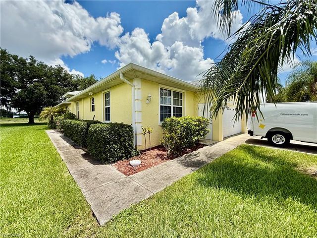 19933 Lake Vista CIR, Lehigh Acres, FL 33936