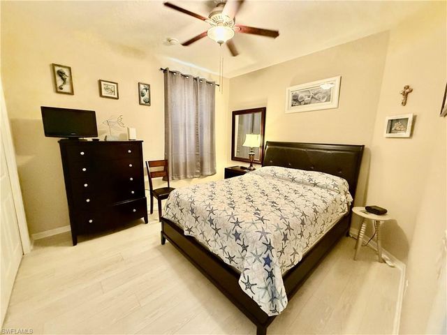 19933 Lake Vista CIR, Lehigh Acres, FL 33936