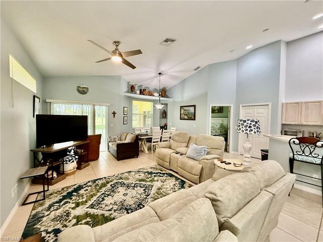 19933 Lake Vista CIR, Lehigh Acres, FL 33936