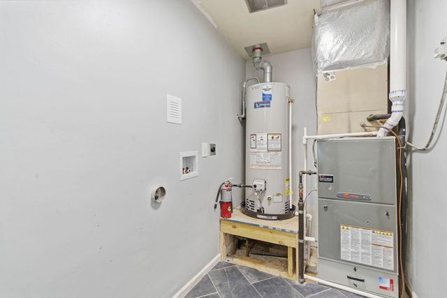 2134 S Luster Avenue, Springfield, MO 65804