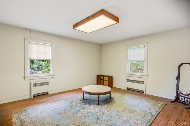 544 S Wellwood Avenue, Lindenhurst, NY 11757