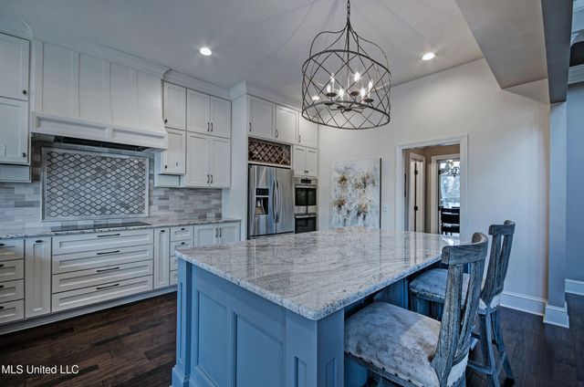 340 Sherborne Place, Flowood, MS 39232