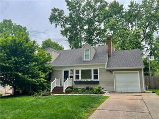 2507 W 79th Terrace, Prairie Village, KS 66208