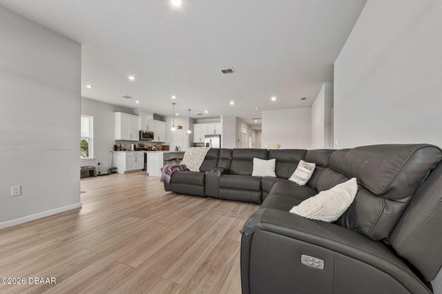 194 Eagle Harbor Way, Daytona Beach, FL 32124