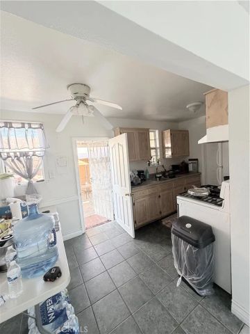 14513 S Loness, Compton, CA 90220