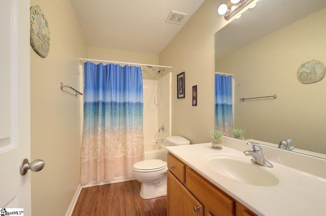 109 Countryglen Court, Greer, SC 29651