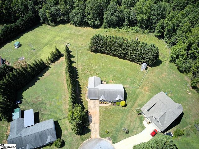 109 Countryglen Court, Greer, SC 29651