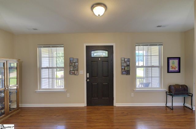 109 Countryglen Court, Greer, SC 29651