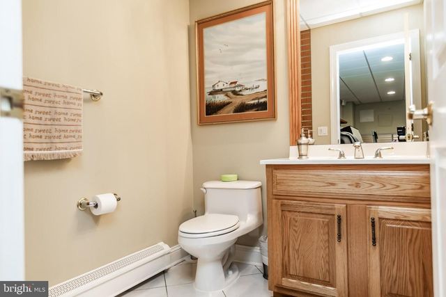 6 BROOKSIDE DR, Titusville, NJ 08560