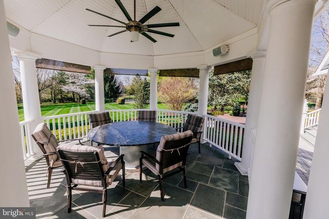 6 BROOKSIDE DR, Titusville, NJ 08560