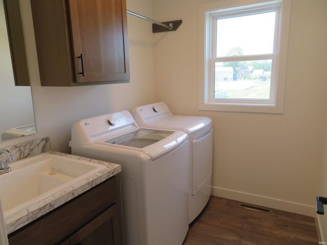 68376 Falcons Lair Lane, New Paris, IN 46553
