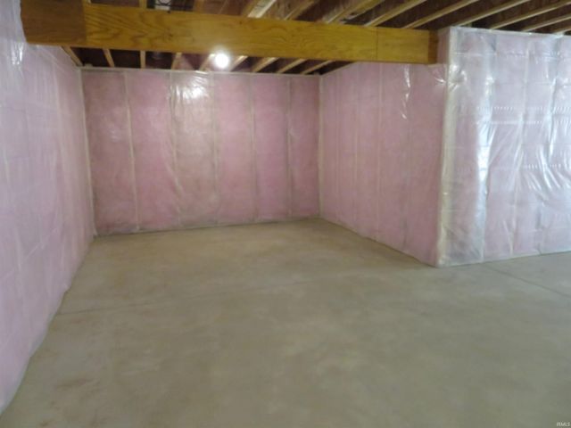 68376 Falcons Lair Lane, New Paris, IN 46553