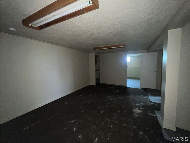 420 Midlothian Road, St Louis, MO 63137