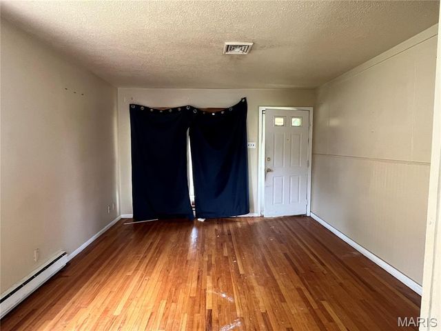 420 Midlothian Road, St Louis, MO 63137