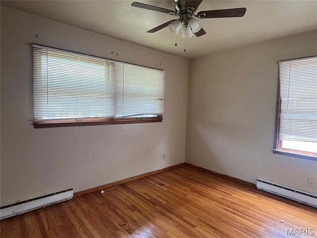 420 Midlothian Road, St Louis, MO 63137