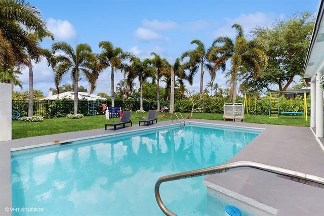 11647 Anhinga Drive, Wellington, FL 33414