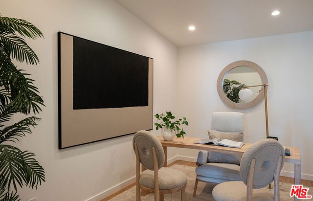 1813 Marcheeta Place, Los Angeles, CA 90069