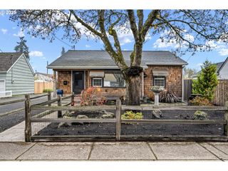 341 16TH St, Springfield, OR 97477